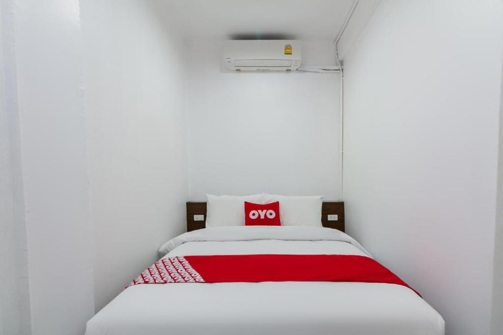 Oyo 75416 Rama3 Sunrise Hostel Bangkok Exterior foto